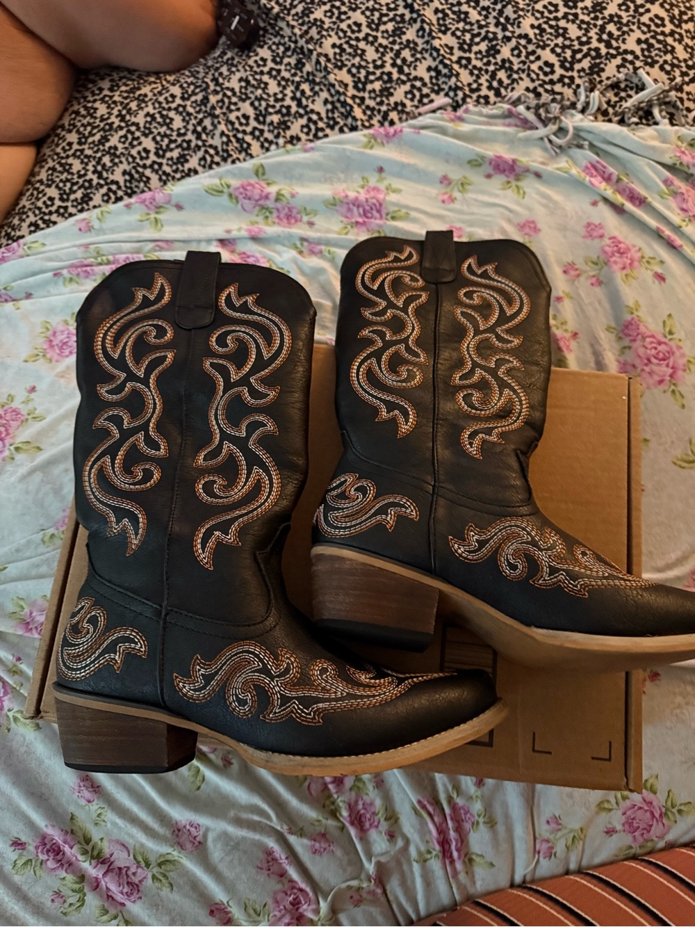 Women's Black Western Embroidered Mid-Calf Boots